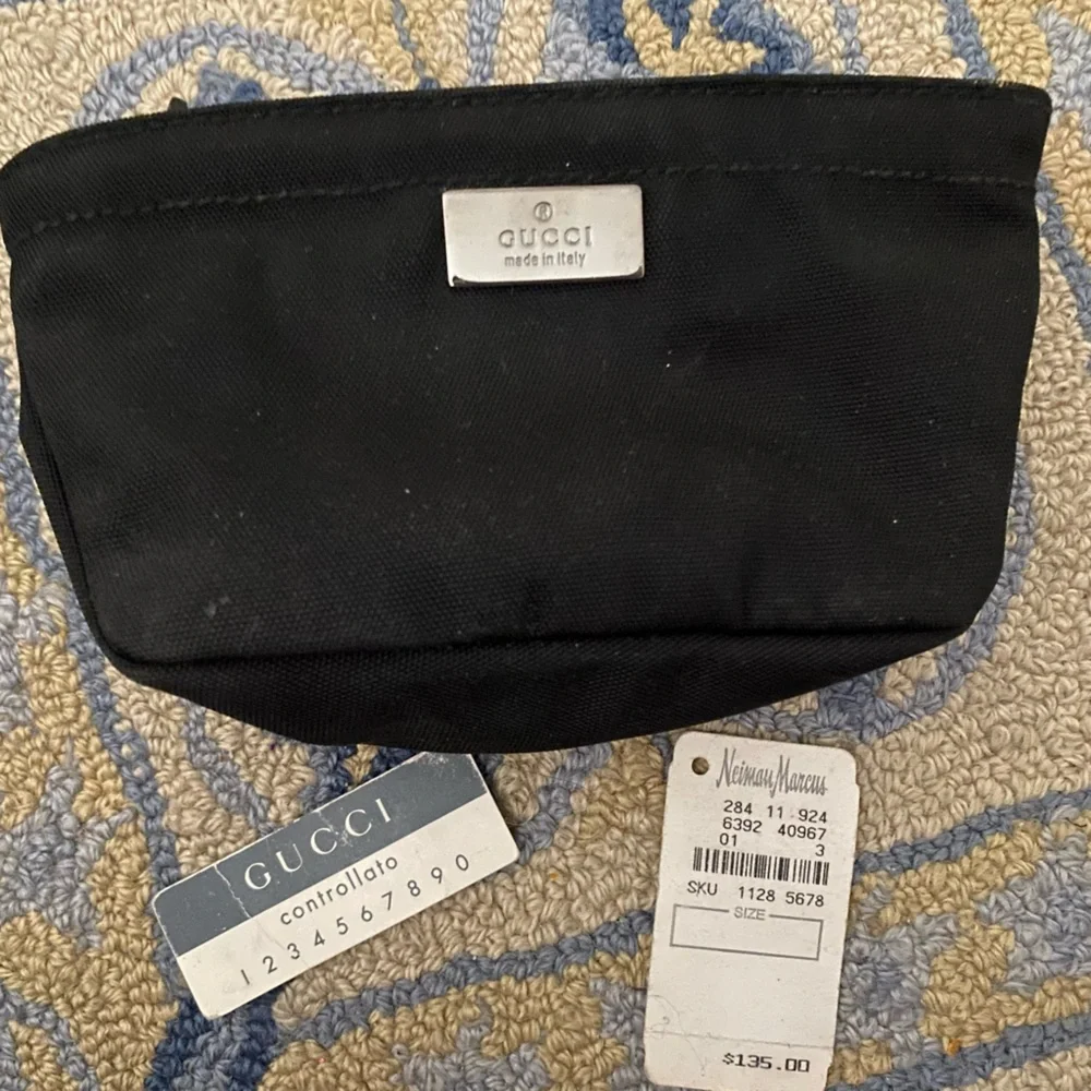 ⭐️HP⭐️Gucci|pouch - Picture 2 of 4